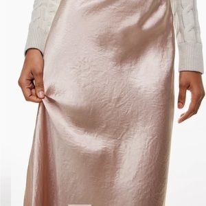 Aritzia Babaton
Slip Satin Maxi Skirt
